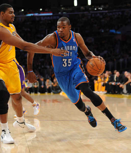 国足的防守 国足的防守