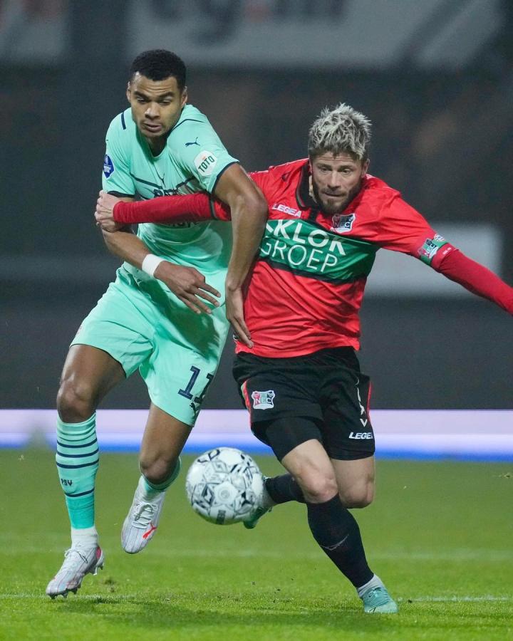 要在肋部纵 要在肋部纵